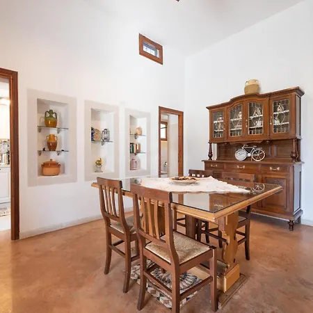 Acqua Azzurra Villa