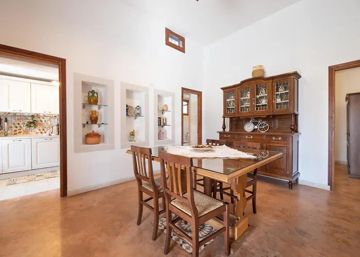 Acqua Azzurra Villa